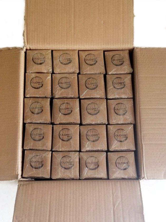 This box of 20 GLOWB lights is peretct for a wedding or large celebration and much cheaper than buying each light separately. 